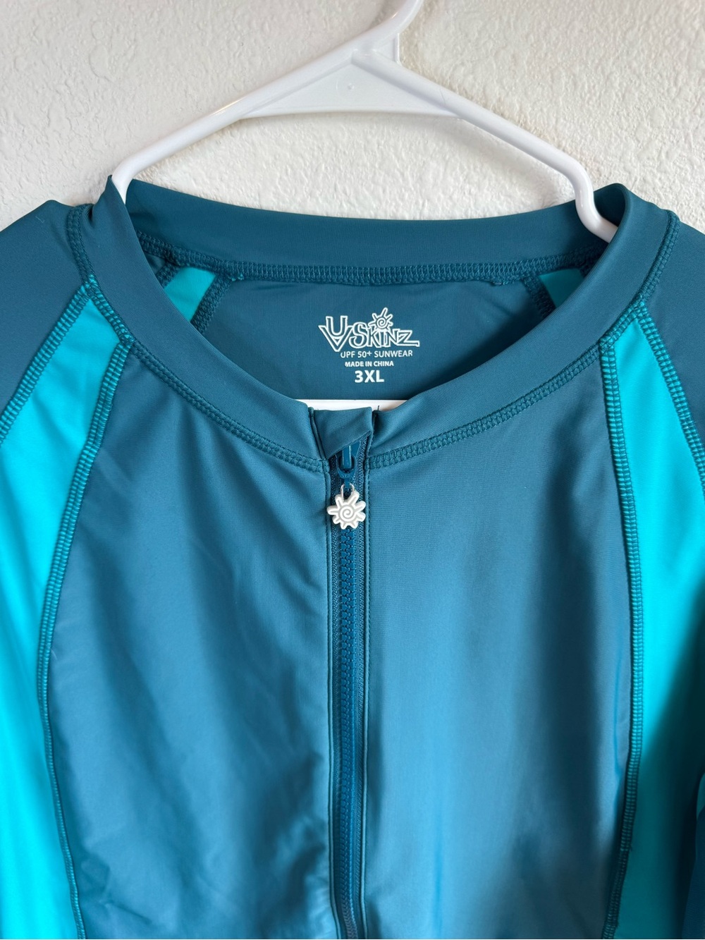 UV SKINZ Two-Way Full Zip Rash Guard - Picture 6 of 15